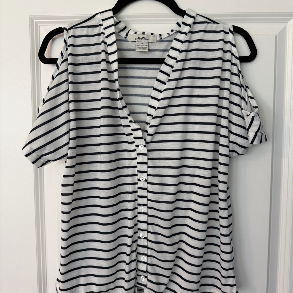 Women’s White and Navy Striped Cold-Shoulder Button-Front Top
